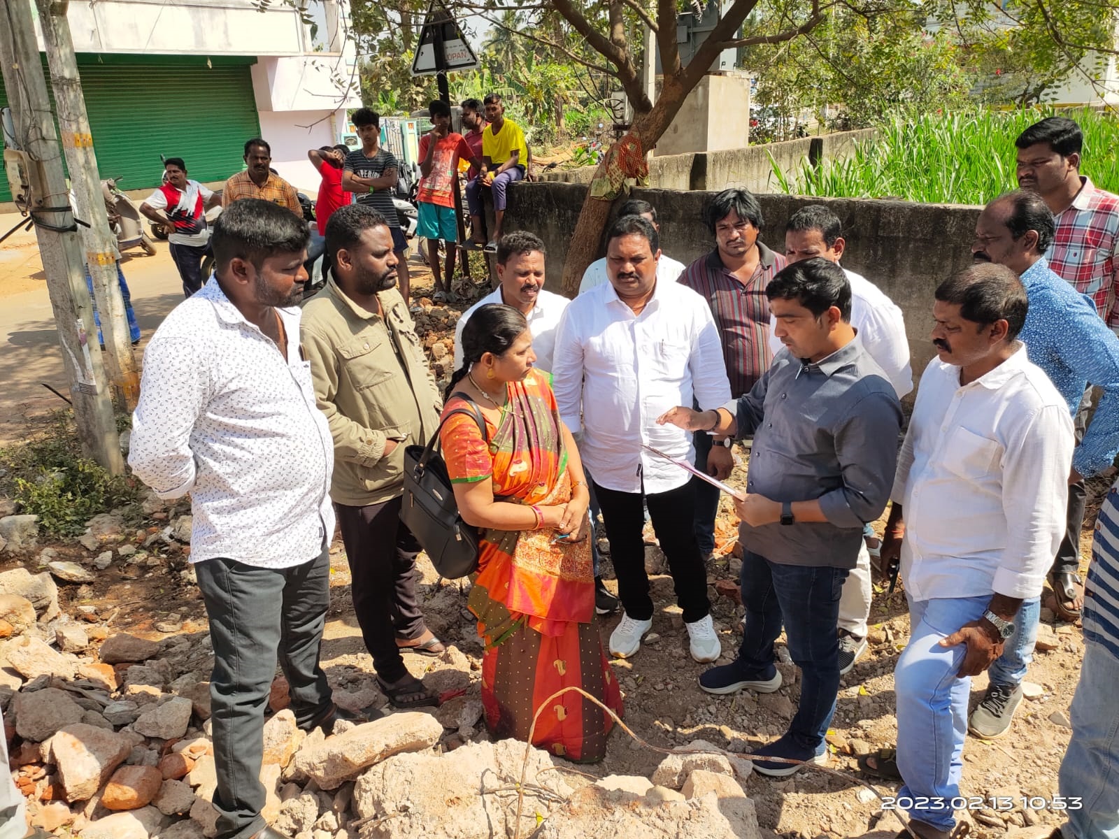  మూతబడిన పాఠశాల భవనం కూల్చివేత