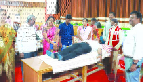 మానవత్వానికి నిదర్శనం 'రక్తదానం'