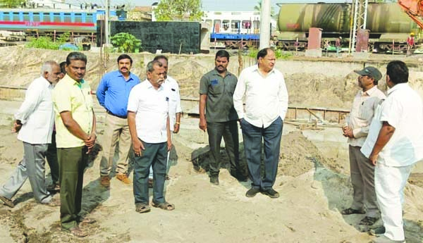 నాణ్యతా ప్రమాణాలు పాటించకుంటే చర్యలు: కరణం