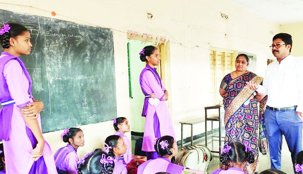 శత శాతం ఉత్తీర్ణత సాధించాలి