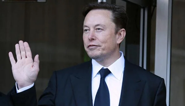 Elon-Musk-as-the-top