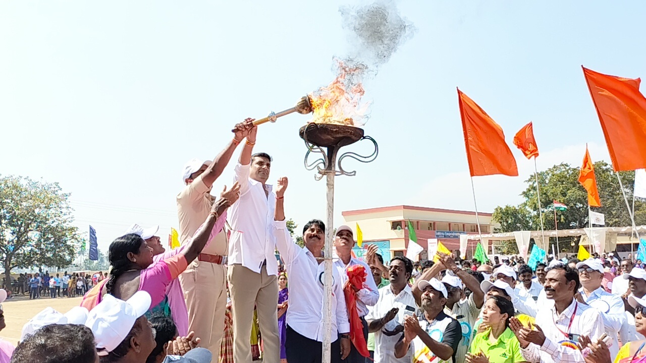 గ్రిగ్‌ పోటీలు ప్రారంభం