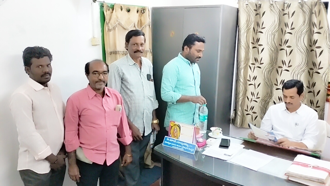 పిడిఎఫ్‌ అభ్యర్థుల గెలుపునకు ప్రచారం