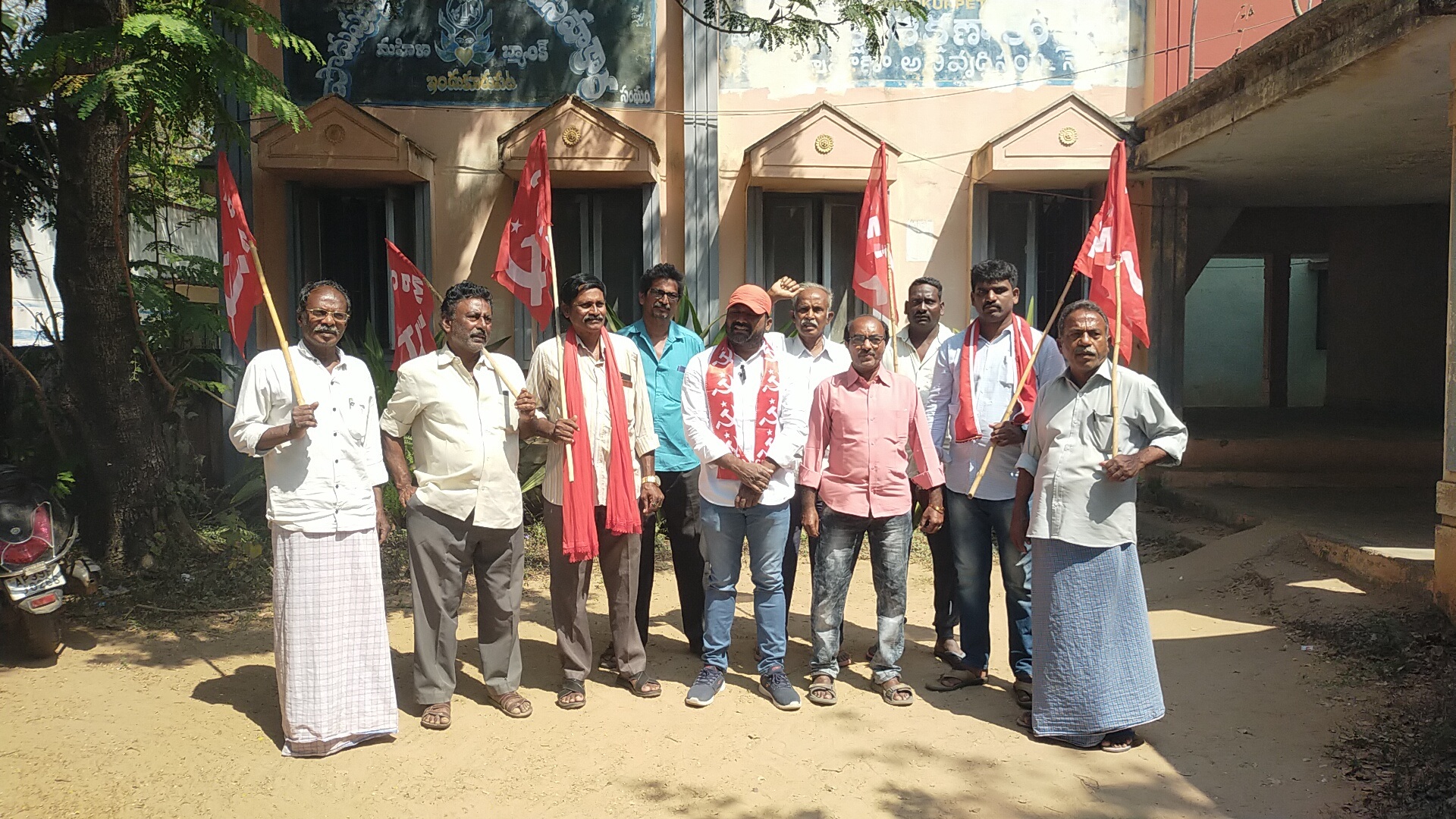సమగ్ర విచారణ జరపాలి