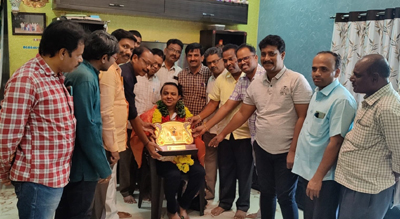 ఆధ్వర్యంలో సన్మానం