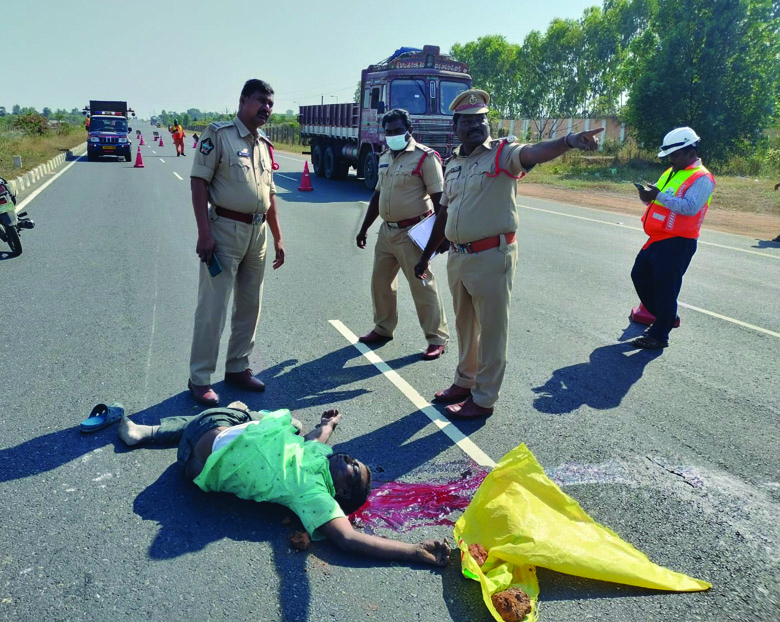 రోడ్డు ప్రమాదంలో బేల్దారి దుర్మరణం