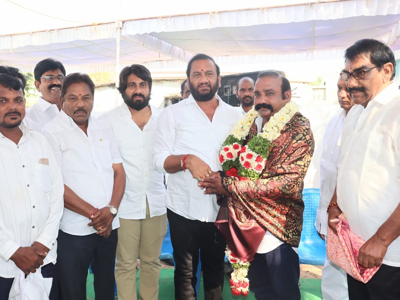 వంశీరెడ్డి సేవలు స్ఫూర్తిదాయకం