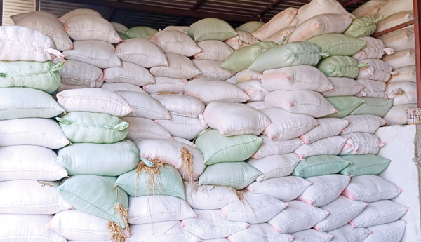 paddy-farmers-problemspending-bills-in-ap-story