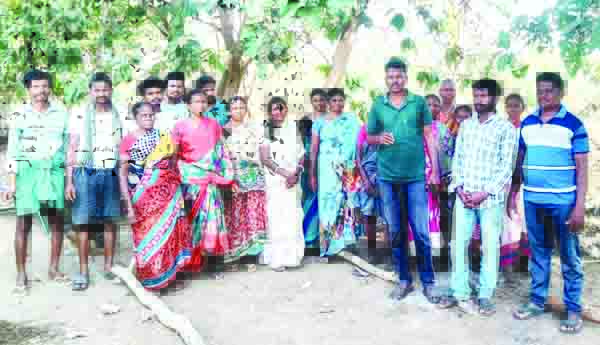 తునికాకు టెండర్లు వెంటనే ప్రారంభించాలి