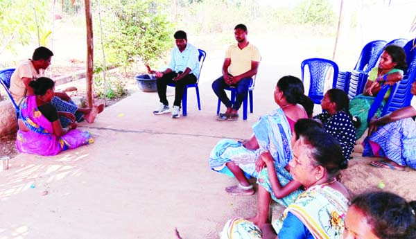 గిరిజన విద్యార్థిని మృతిపై సమగ్ర విచారణ చేపట్టాలి