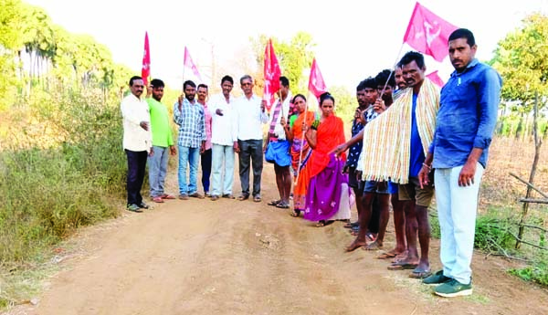 కన్నాపురం గ్రామ సమస్యలను పరిష్కరించాలి