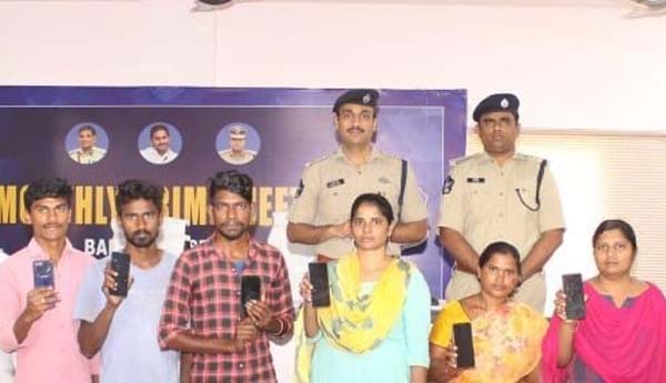 మొబైల్‌ ఫోన్‌ పోగొట్టుకుంటే ఫిర్యాదు చేయండి: ఎస్‌పి