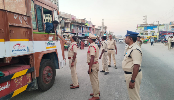 police-checking-drunk-and-drive-case