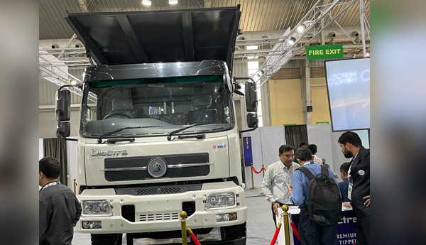 Demonstration-of-Olectra-Electric-Tipper