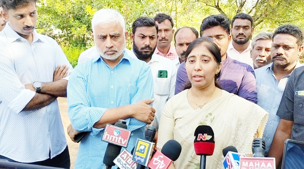 నాన్నను చంపిన వారిని వదిలిపెట్టను