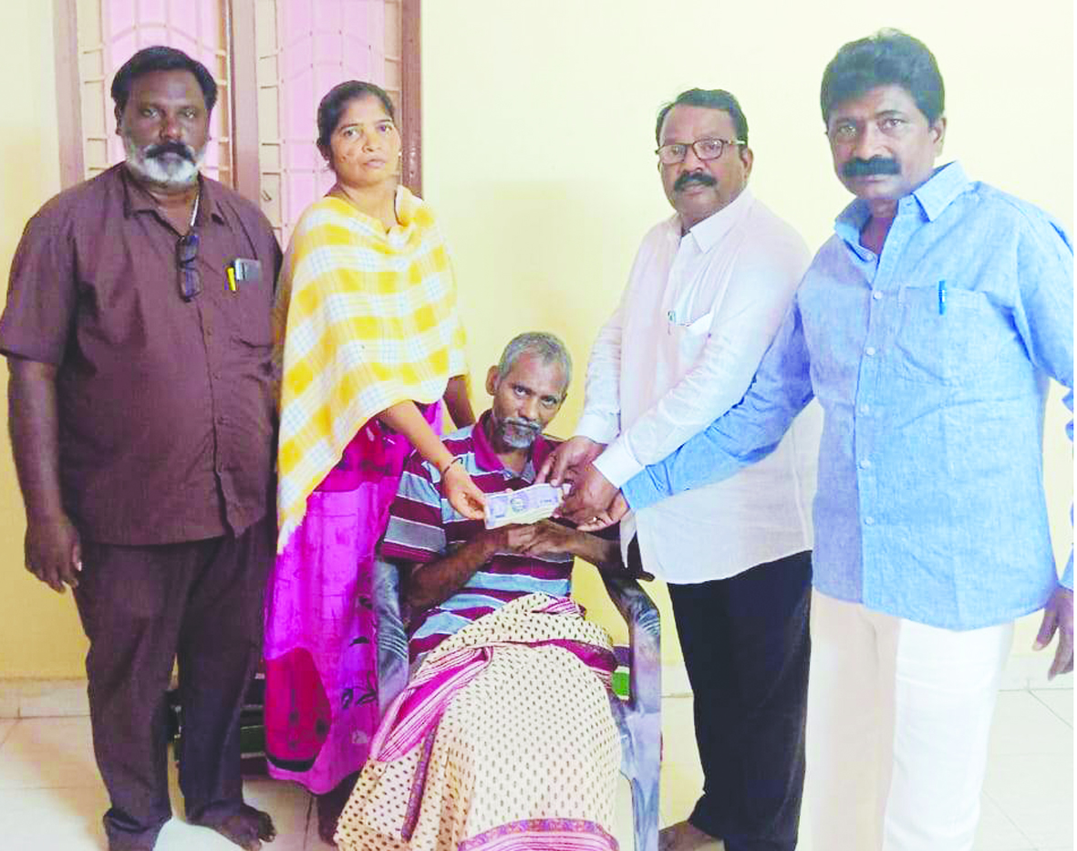 అనారోగ్య బాధితునికి రామారావు సాయం