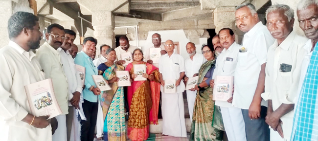 బ్రహ్మోత్సవాల కరపత్రాల ఆవిష్కరణ