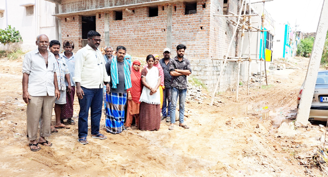భూకబ్జాదారులపై చర్యలు తీసుకోవాలి : సిపిఎం