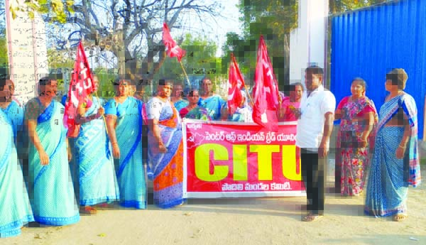 అంగన్‌వాడీల అక్రమ అరెస్టు