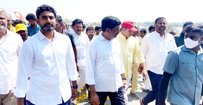 యువగళం పాదయాత్రలో 'మండిపల్లి'