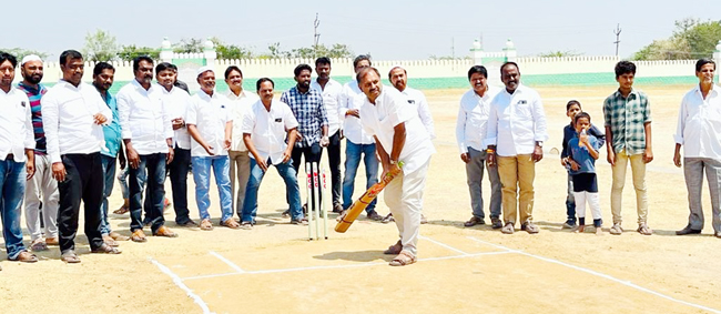 క్రీడాకారులకు ఎల్లవేళలా తోడుంటా