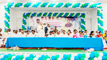 మాట్లాడుతున్న ఎమ్మెల్యే చింతల రామచంద్రారెడ్డి