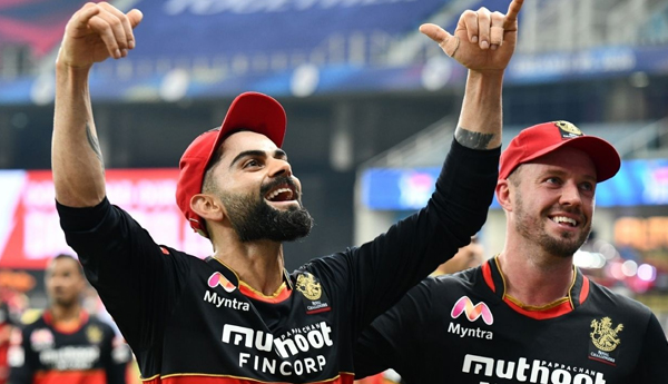 De-Villiers-stunning-comments-on-Kohli