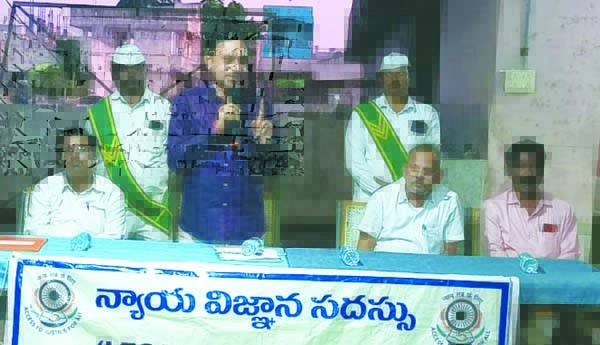 ఇష్టంగా చదివితే ఉన్నత శిఖరాలు