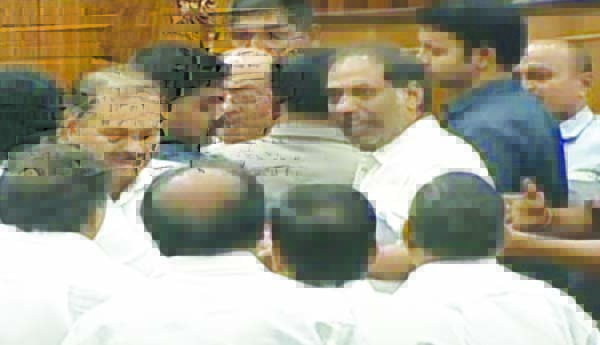 హద్దులు దాటిన వైసీపీ రౌడీయిజం: గొట్టిపాటి