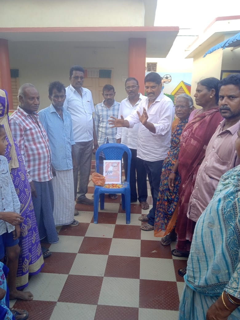 మల్లు స్వరాజ్యం ఆశయాల కోసం పని చేయాలి