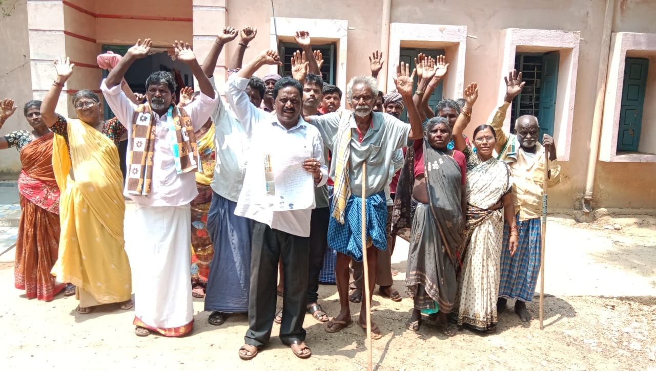 దళిత భూముల ఆక్రమణ అన్యాయం