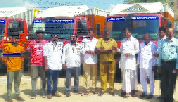 మత్స్యకారుల జీవనోపాధికి ప్రత్యేక పథకాలు: కోన