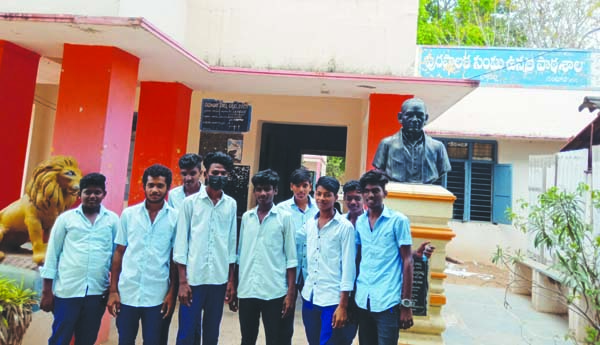 'పది'లో నూరుశాతం ఫలితాలే లక్ష్యం