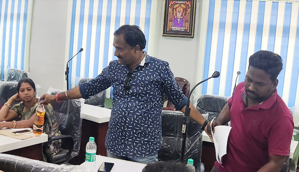 Councillor-intolerance-in-jangareddy-gudem