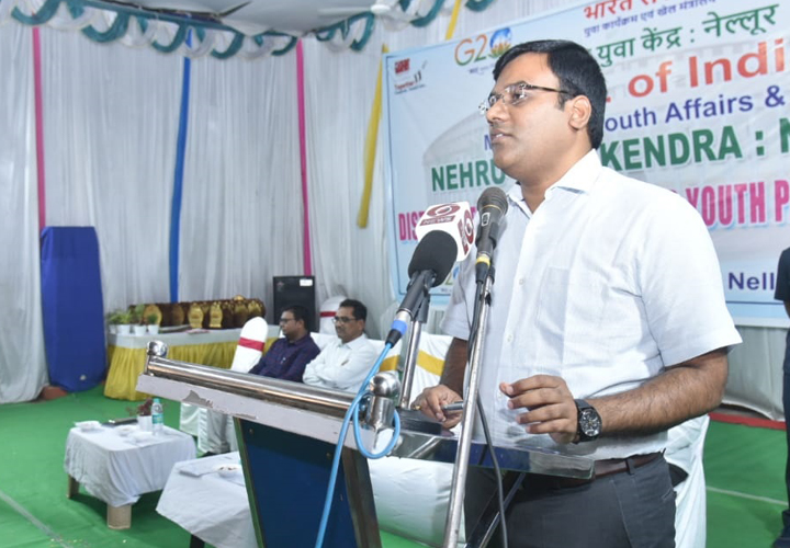 పార్లమెంట్‌ వ్యవస్థలోనే సుపరిపాలన : కలెక్టర్‌
