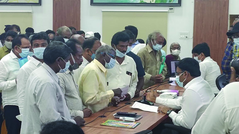 జిజిహెచ్‌లో మౌలిక సదుపాయాలు కల్పించాలి