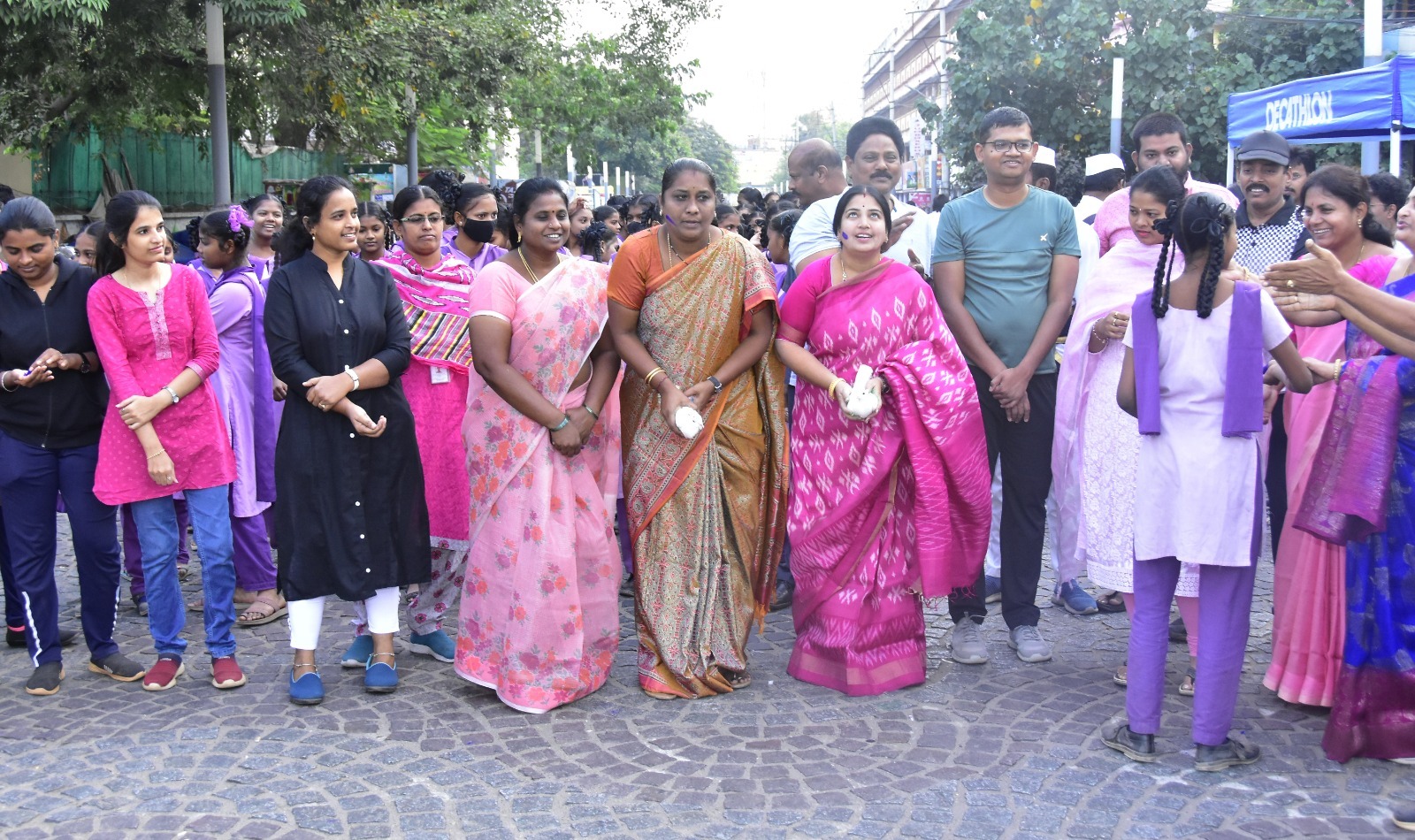 మహిళలు అన్ని రంగాల్లో రాణించడం శుభపరిణామం
