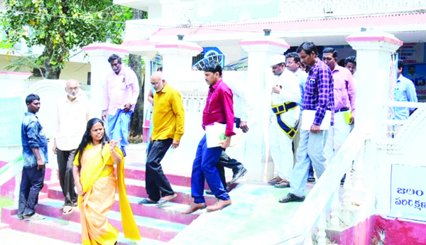 రీసర్వే పకడ్బందీగా నిర్వహించాలి : కలెక్టర్‌