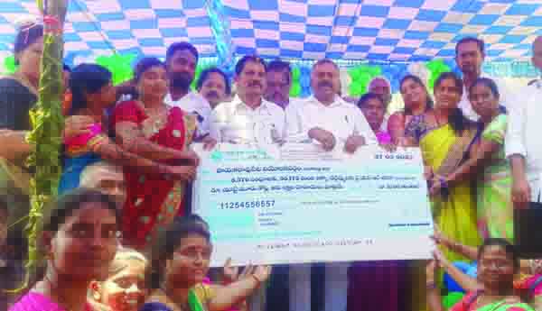 'ఆసరా'తో మహిళలకు ఆర్థిక భరోసా