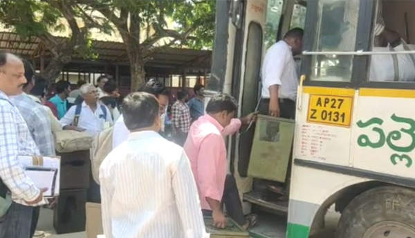 /MLC-elections-should-be-conducted-successfully-Collector-Vijayakrishnan