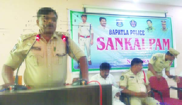 మత్తు పదార్థాలకు దూరంగా ఉండాలి