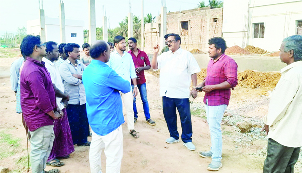 వేగవంతంగా గృహ నిర్మాణాలు