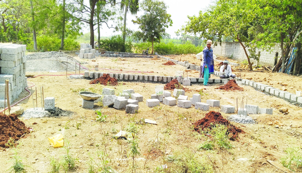 ప్రభుత్వ స్థలం అన్యాక్రాంతం