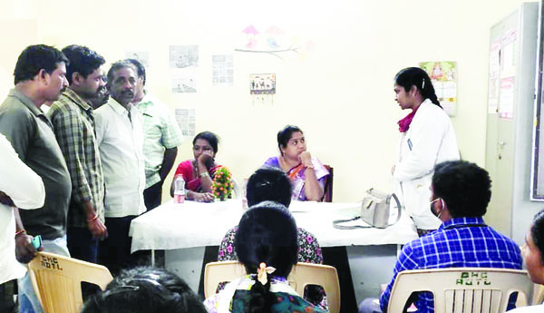 వైద్యసేవల్లో నిర్లక్ష్యం వహిస్తే కఠిన చర్యలు : ఎమ్మెల్యే