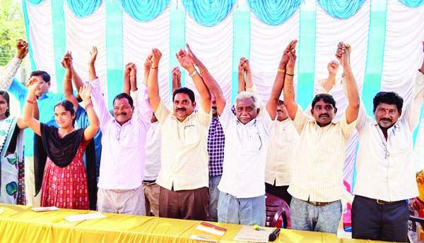 పంపు స్టోరేజ్‌ ప్రాజెక్టు నిర్మాణంలో స్థానికులకు 100శాతం ఉపాధి కల్పించాలి