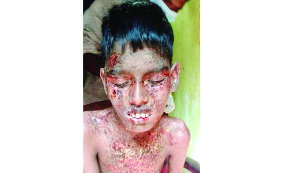 ఆపన్న హస్తం అందించరూ..