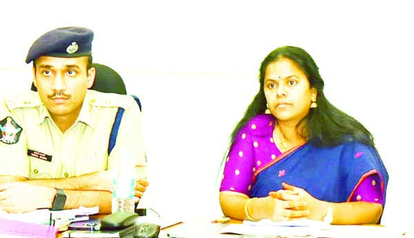 ఎమ్మెల్సీ ఎన్నికలకు 40 పోలింగ్‌ కేంద్రాలు