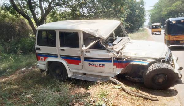 police-jeepu-accident