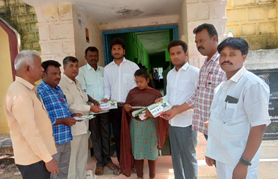 వారికే పట్టం కట్టండి