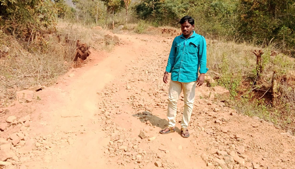 Jaddangi-Gobbula-lagoon-road-construction-work-should-be-taken-up-tribal-association